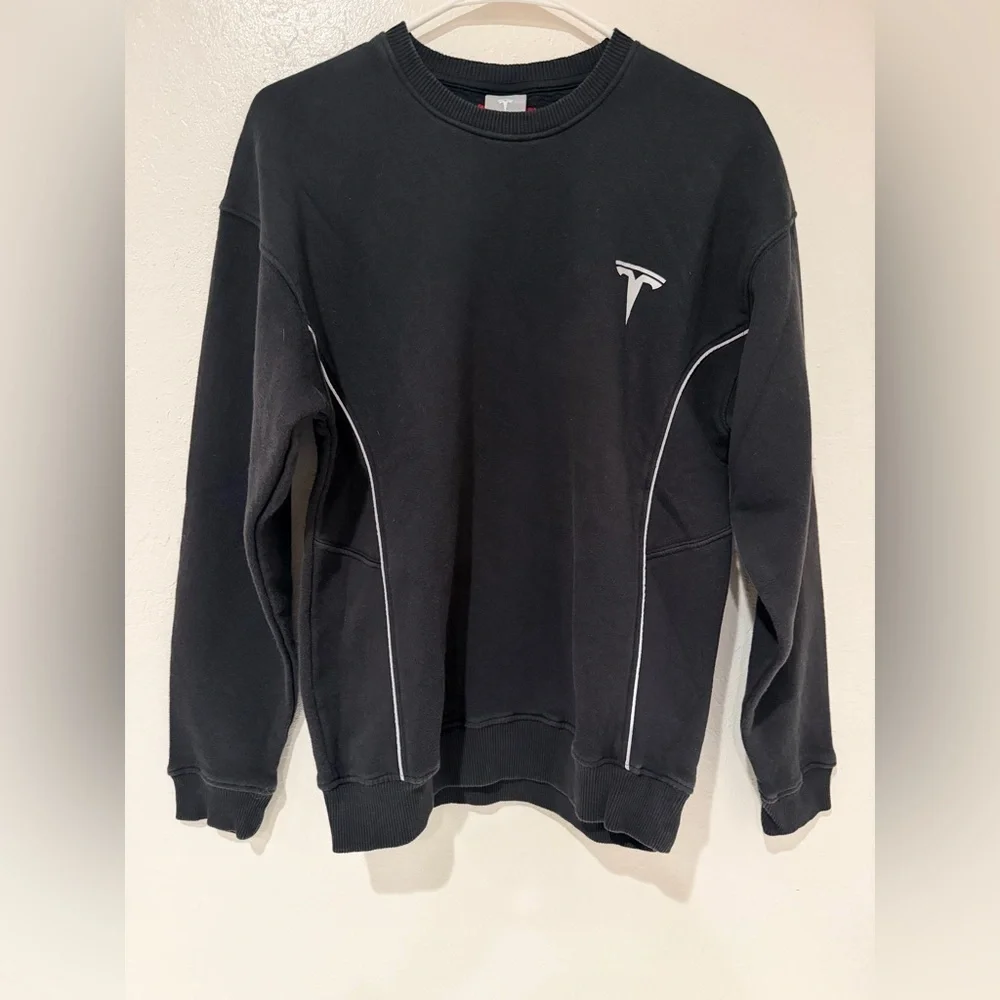 Tesla Men's Black Crewneck Sweatshirt Unisex size Small